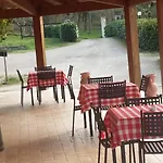 Agriturismo Poponi Farmház *
